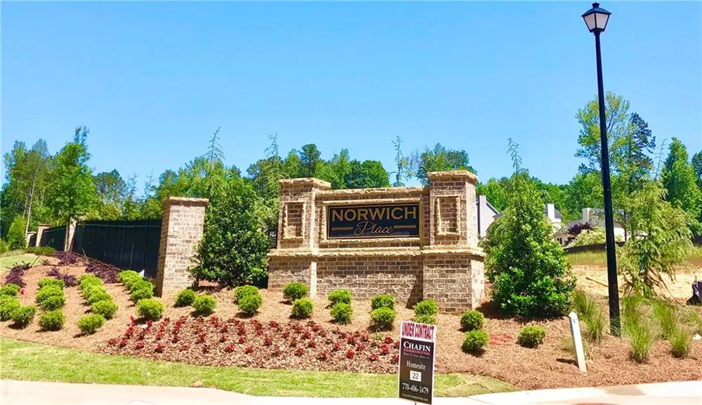 2560 Norwich Trace Snellville, GA 30078