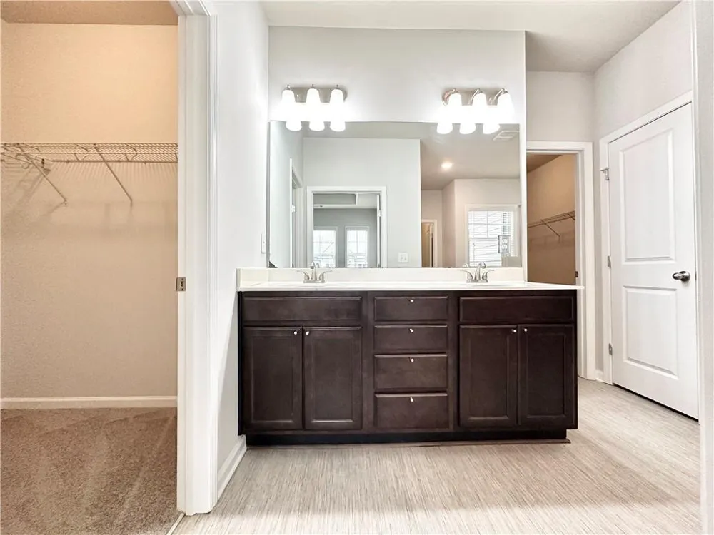 2560 Norwich Trace Snellville, GA 30078