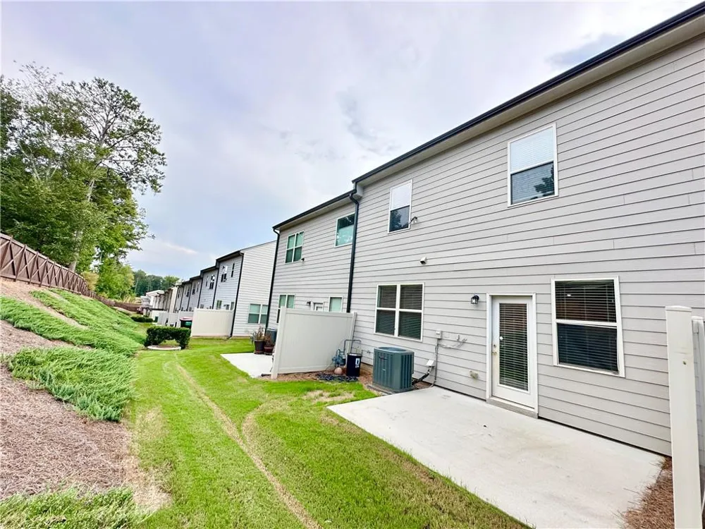 2560 Norwich Trace Snellville, GA 30078