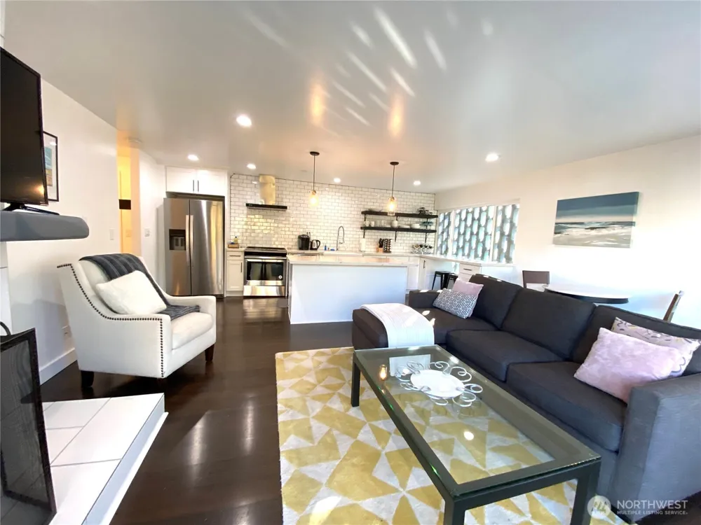 2524 Boyer Avenue E Seattle, WA 98102