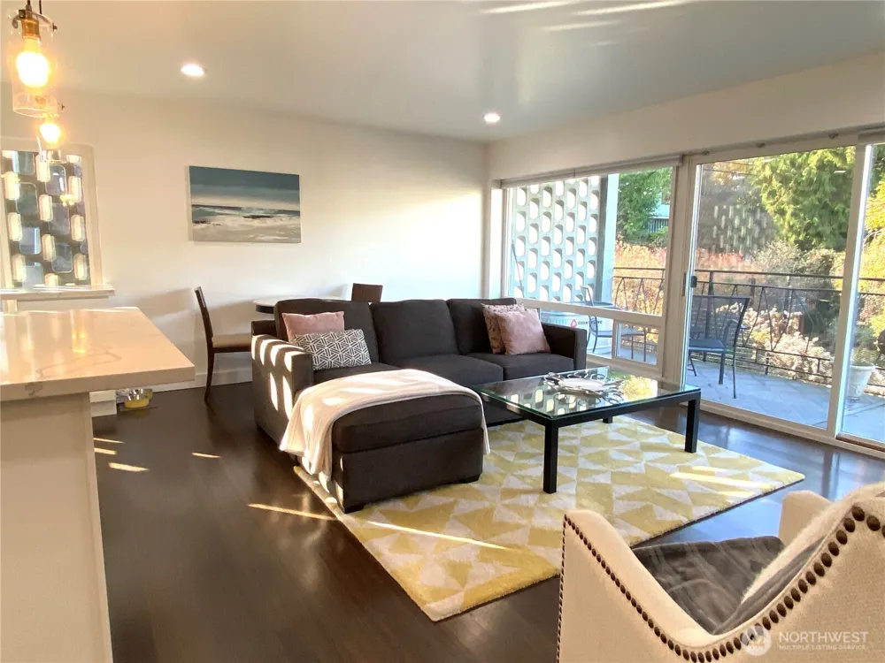 2524 Boyer Avenue E Seattle, WA 98102
