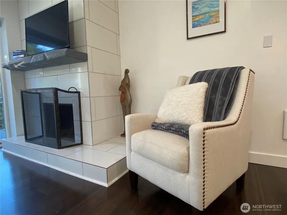 2524 Boyer Avenue E Seattle, WA 98102