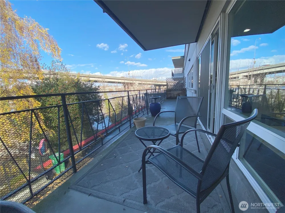 2524 Boyer Avenue E Seattle, WA 98102