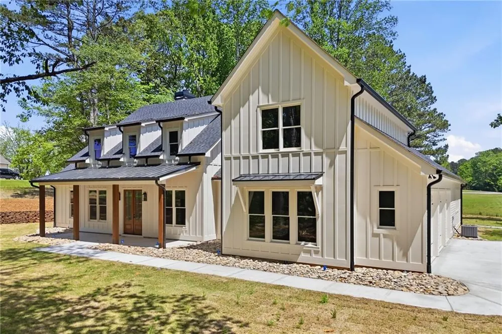 2200 Upper Burris Road Canton, GA 30114