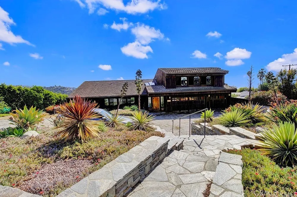 2155 Temple Hills Laguna Beach, CA 92651
