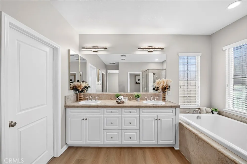 6821 Edinboro Chino, CA 91710