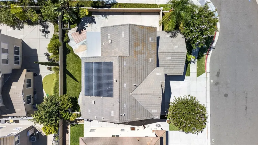 6821 Edinboro Chino, CA 91710