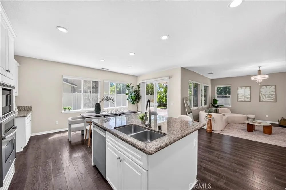 6821 Edinboro Chino, CA 91710