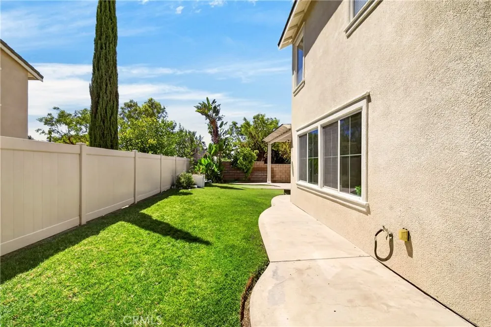 6821 Edinboro Chino, CA 91710