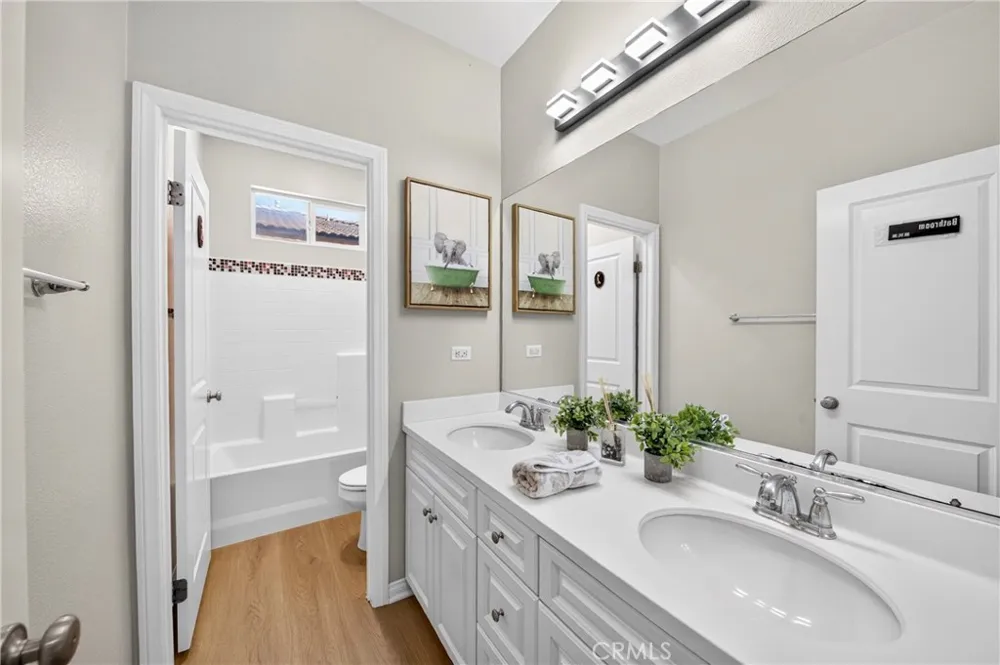 6821 Edinboro Chino, CA 91710