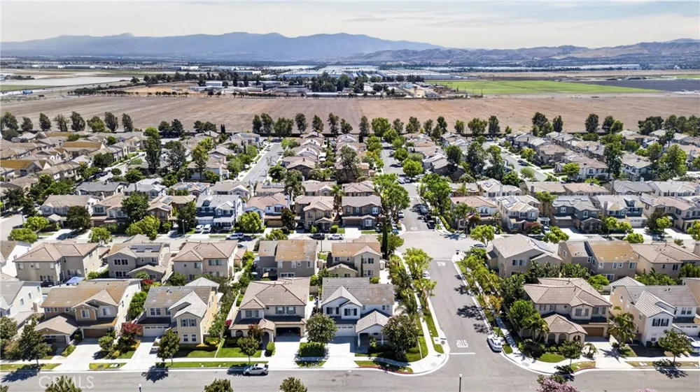 6821 Edinboro Chino, CA 91710