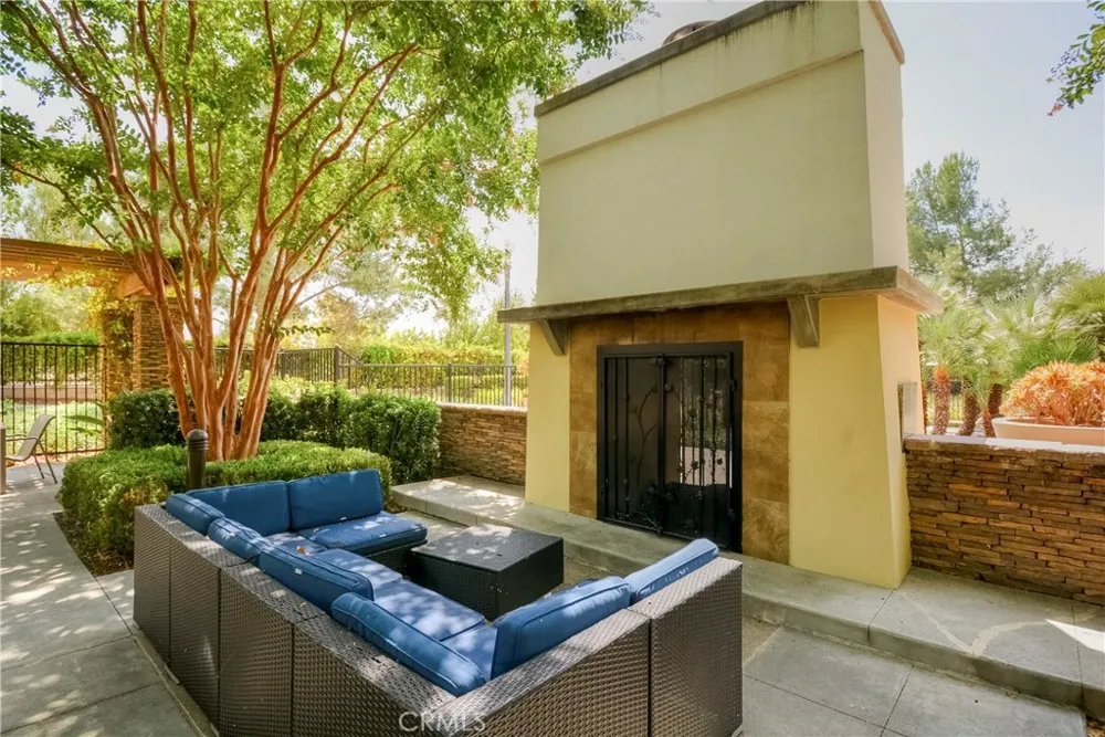 6821 Edinboro Chino, CA 91710