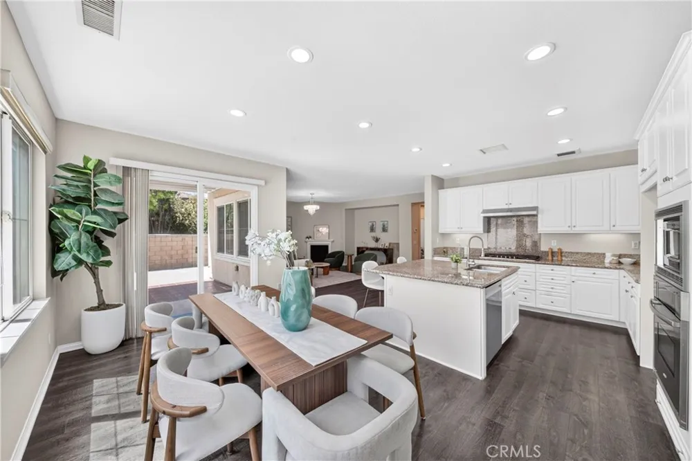 6821 Edinboro Chino, CA 91710