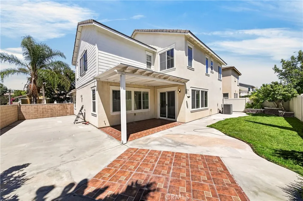 6821 Edinboro Chino, CA 91710