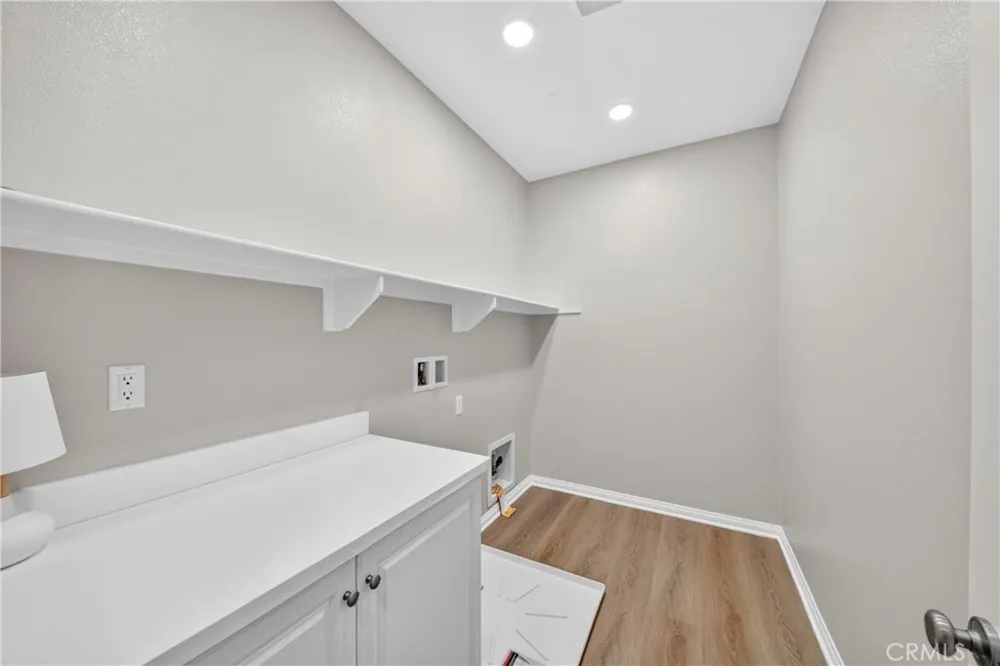 6821 Edinboro Chino, CA 91710