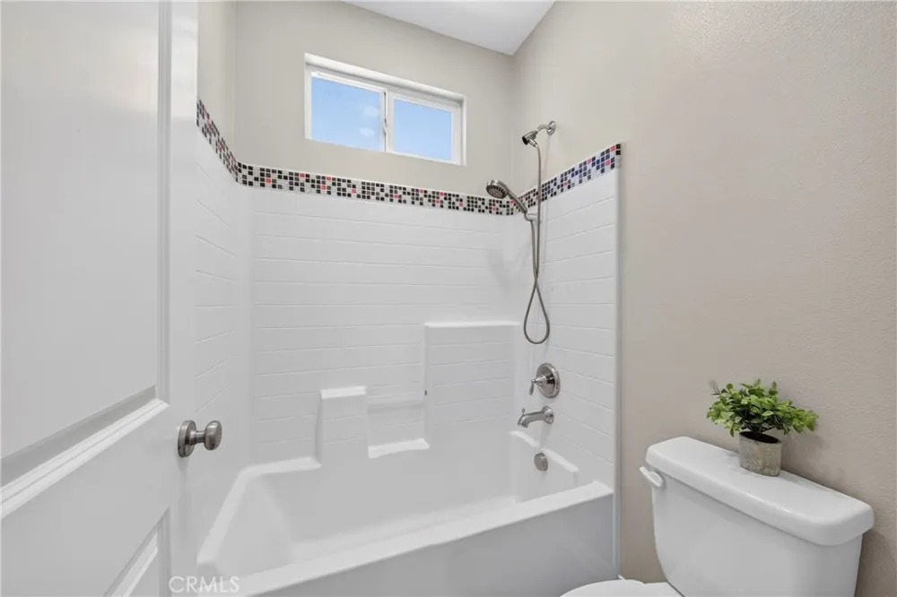 6821 Edinboro Chino, CA 91710