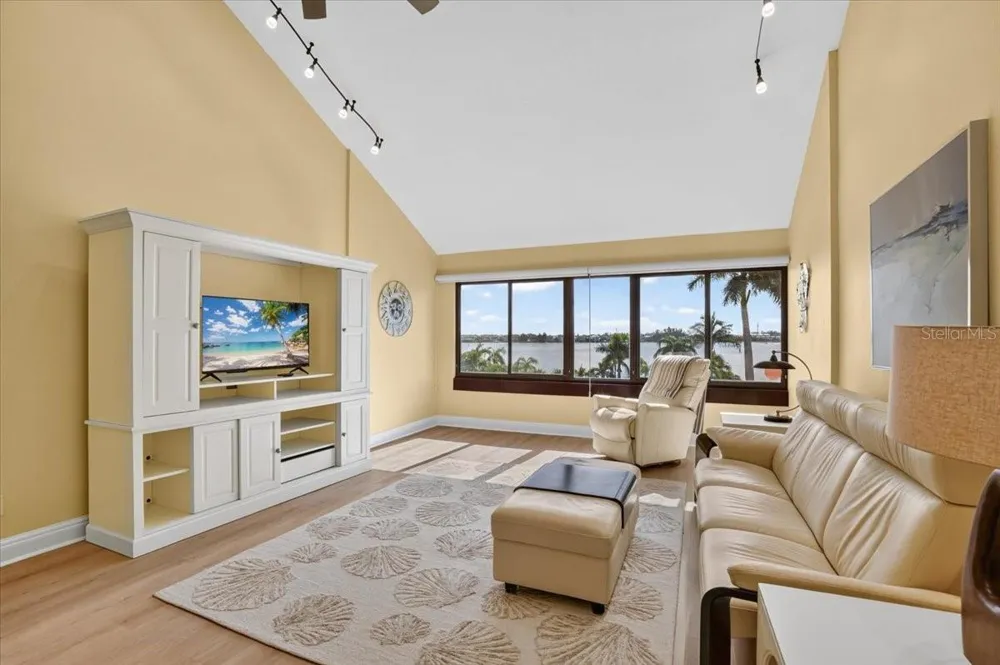 1007 GULF DRIVE #217 Bradenton Beach, FL 34217