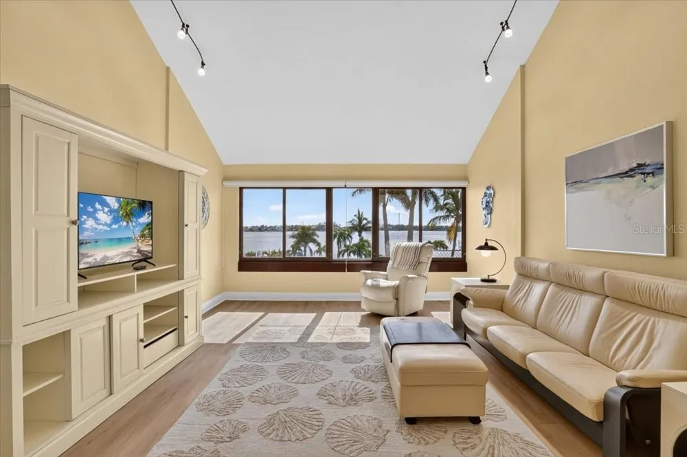 1007 GULF DRIVE #217 Bradenton Beach, FL 34217