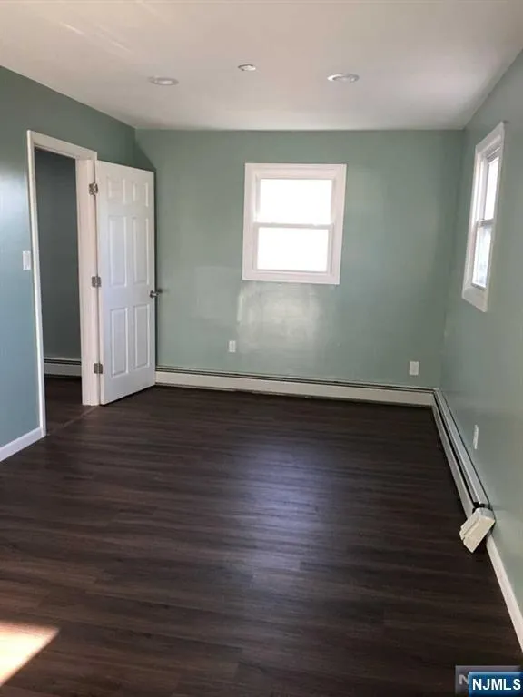 63 Niehaus Avenue 2 Little Ferry, NJ 07643