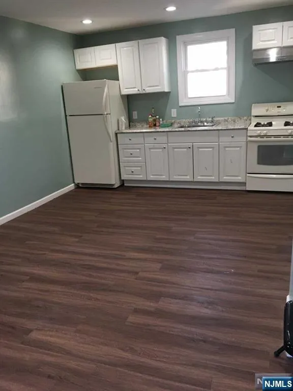63 Niehaus Avenue 2 Little Ferry, NJ 07643