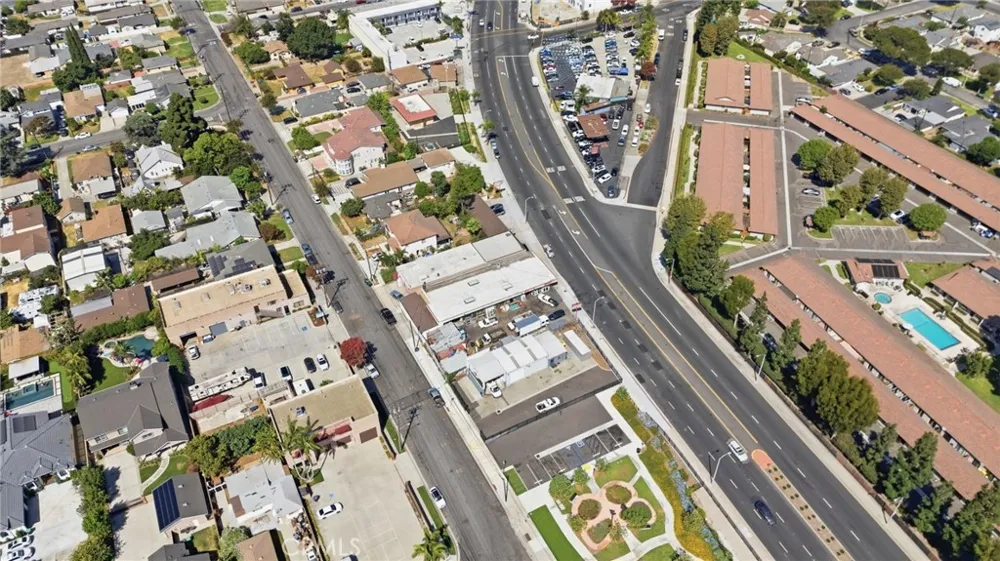 10452 Alondra Bellflower, CA 90706