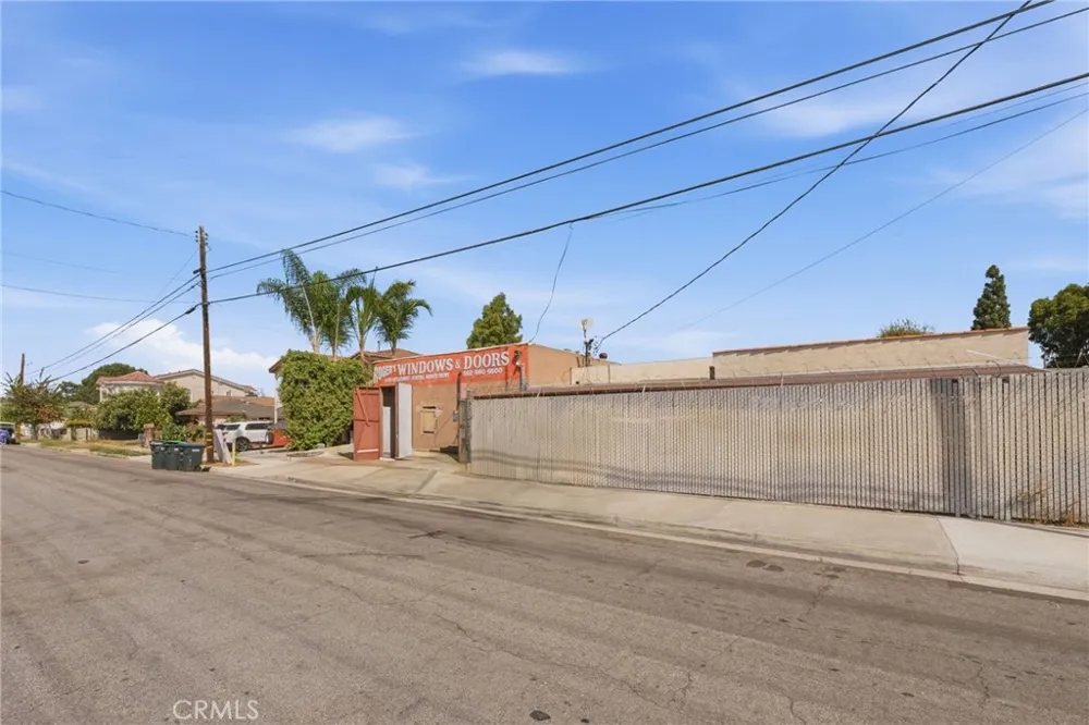 10452 Alondra Bellflower, CA 90706