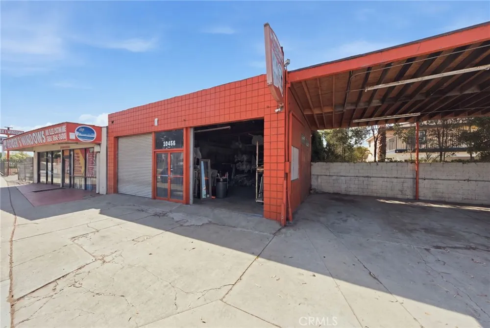 10452 Alondra Bellflower, CA 90706