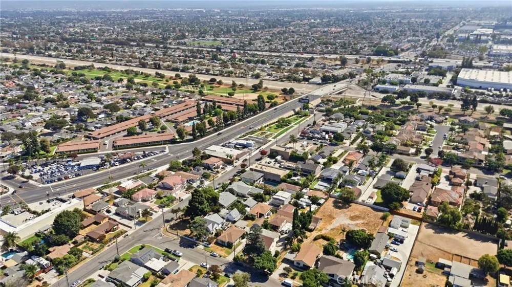 10452 Alondra Bellflower, CA 90706