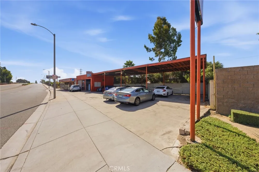 10452 Alondra Bellflower, CA 90706