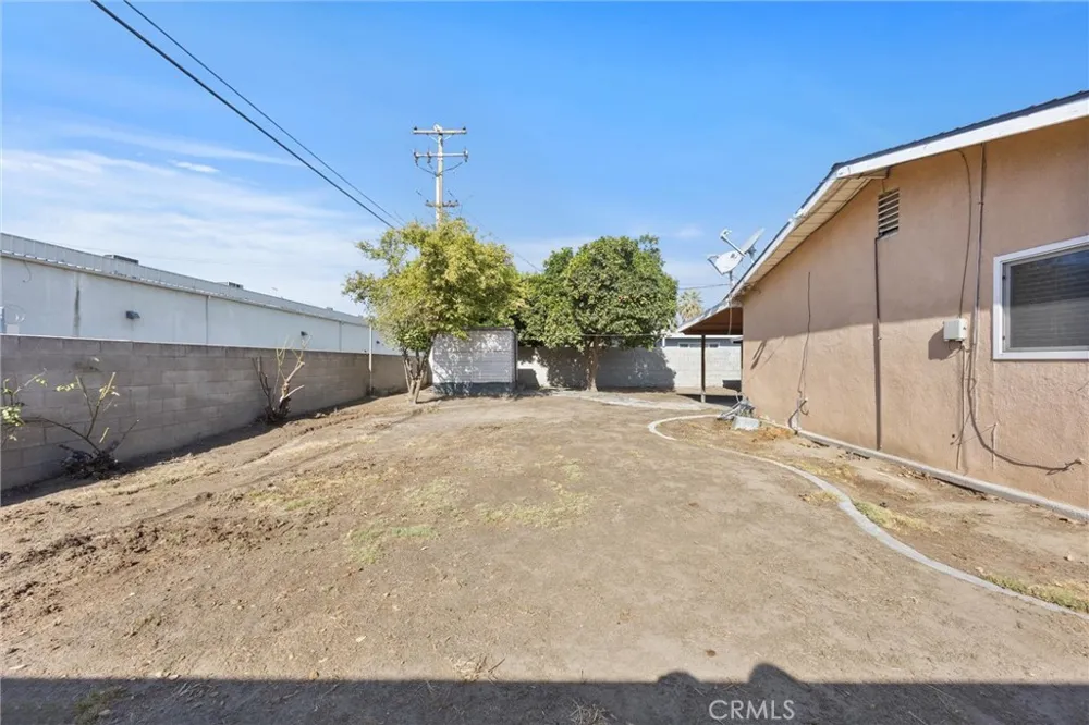 3717 Madrid Bakersfield, CA 93309