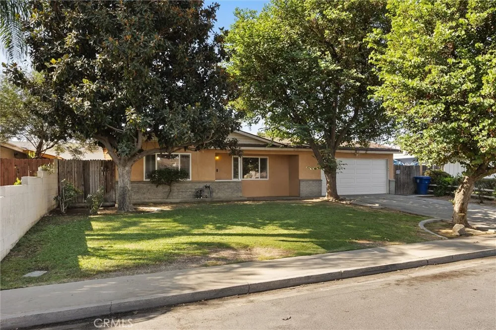 3717 Madrid Bakersfield, CA 93309