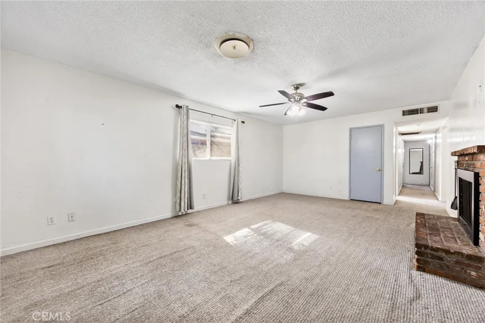 3717 Madrid Bakersfield, CA 93309