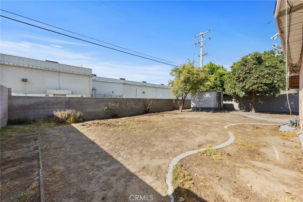 3717 Madrid Bakersfield, CA 93309