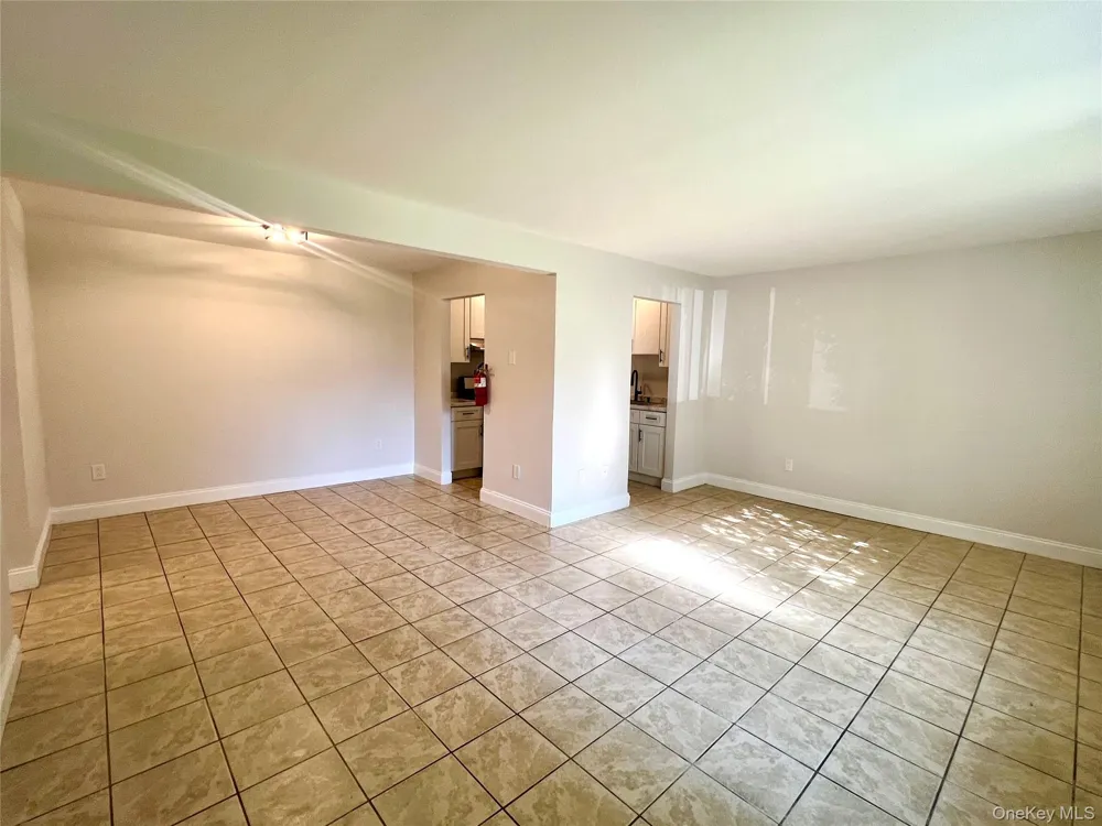 25 Ruth Court Middletown, NY 10940