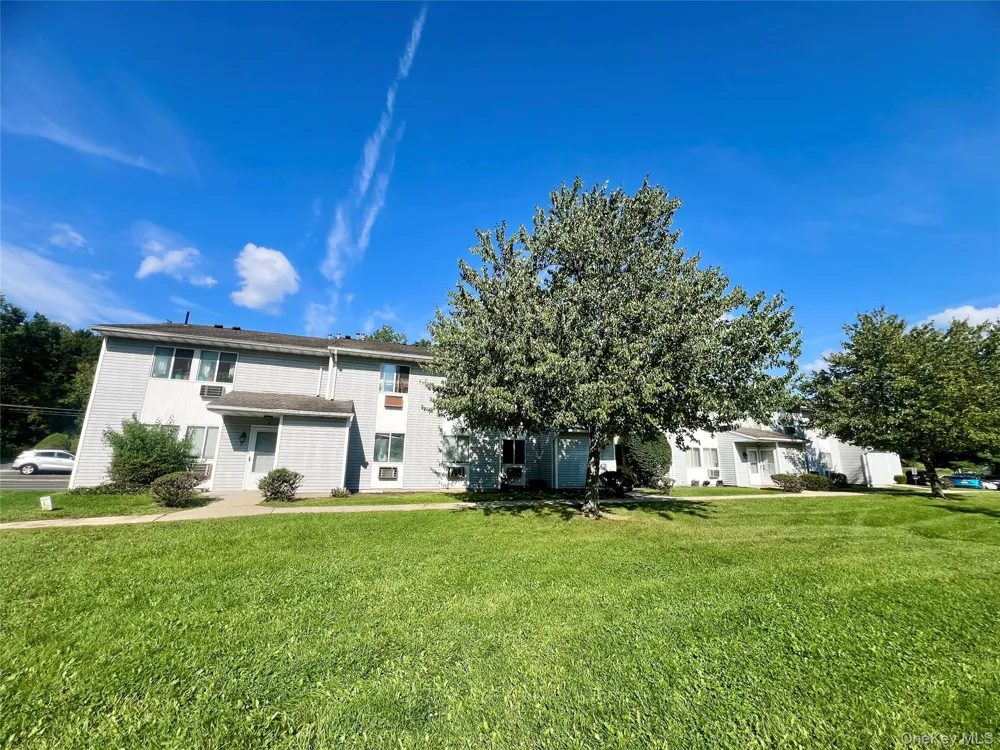 25 Ruth Court Middletown, NY 10940