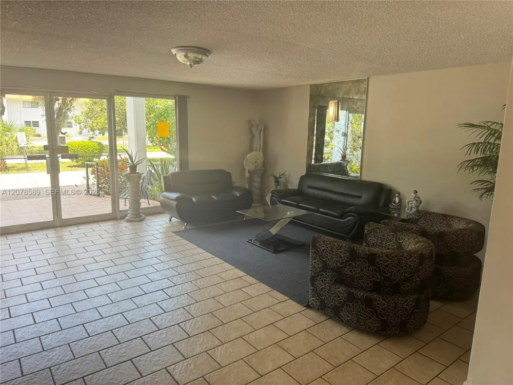 4880 NW 22nd St #110 Lauderhill, FL 33313