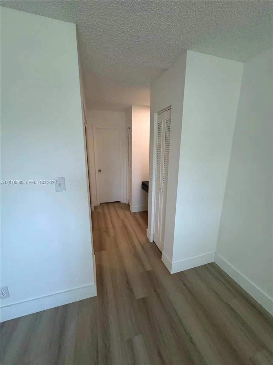 4880 NW 22nd St #110 Lauderhill, FL 33313