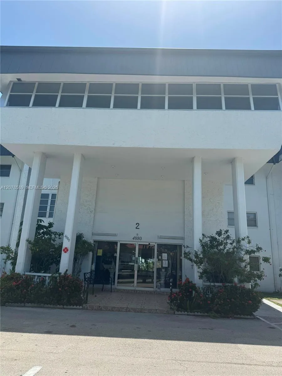 4880 NW 22nd St #110 Lauderhill, FL 33313