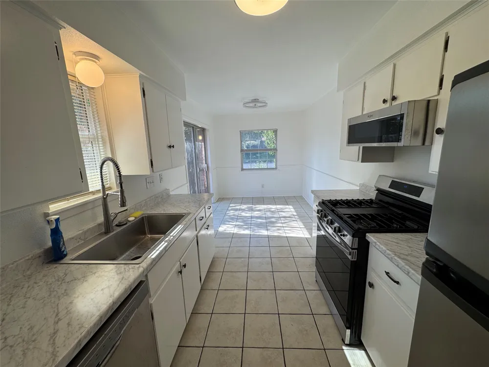 4701 Sagebrush Circle Austin, TX 78745
