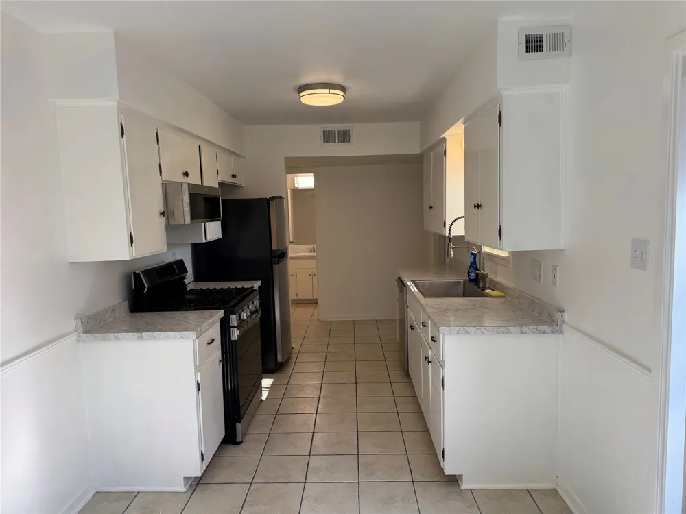 4701 Sagebrush Circle Austin, TX 78745