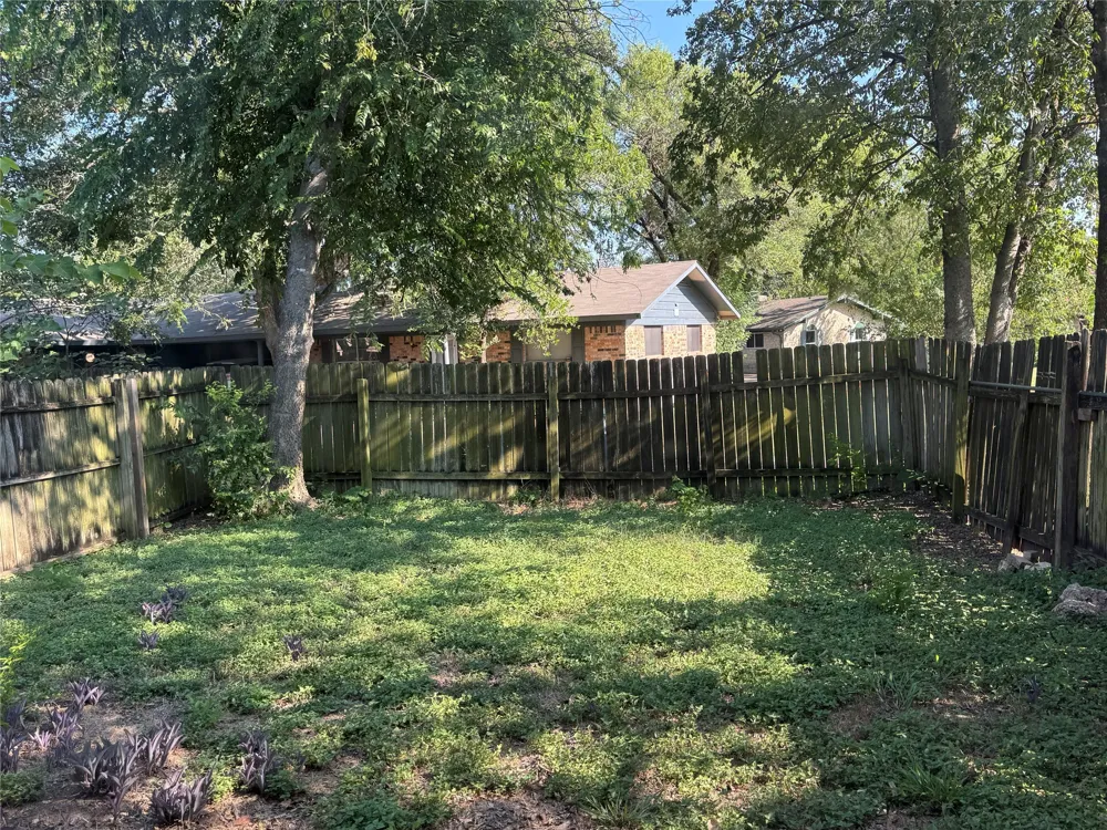 4701 Sagebrush Circle Austin, TX 78745