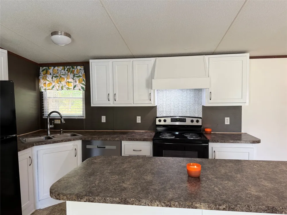 1323 Hollow Oak Lane Shreveport, LA 71107