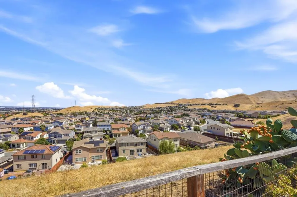 1038 Santa Lucia Drive Pittsburg, CA 94565
