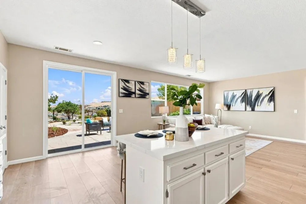 1038 Santa Lucia Drive Pittsburg, CA 94565