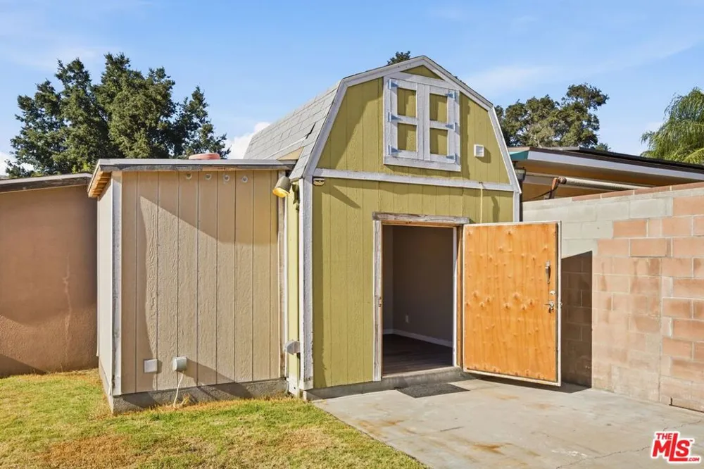8453 Fenwick Street Los Angeles, CA 91040