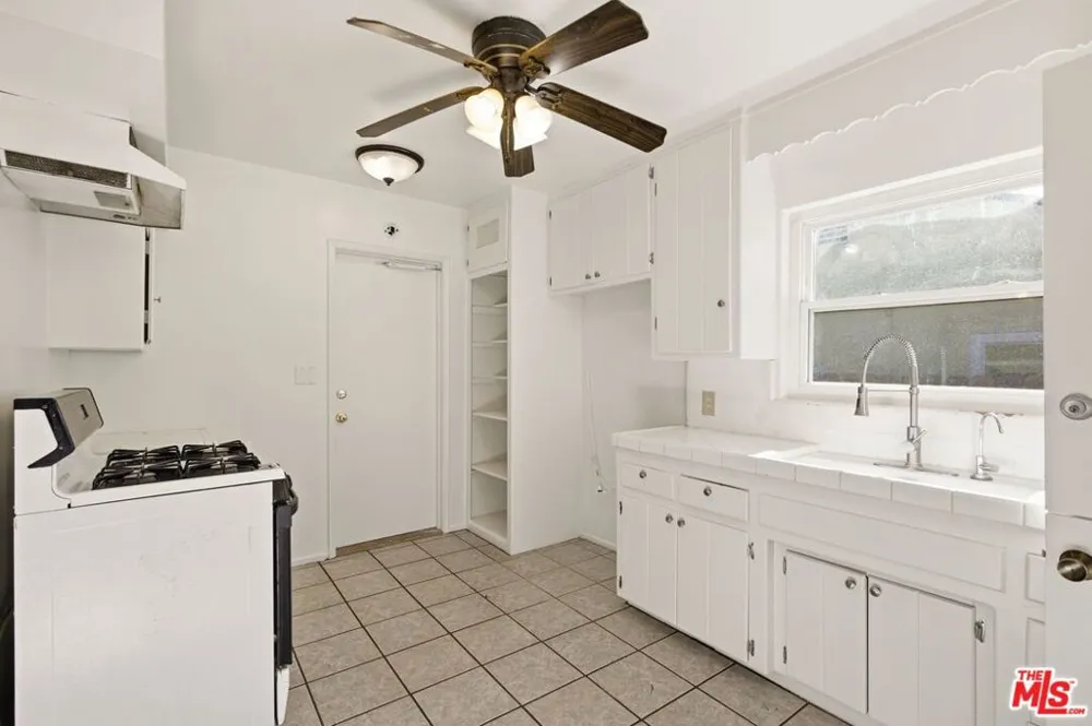 8453 Fenwick Street Los Angeles, CA 91040