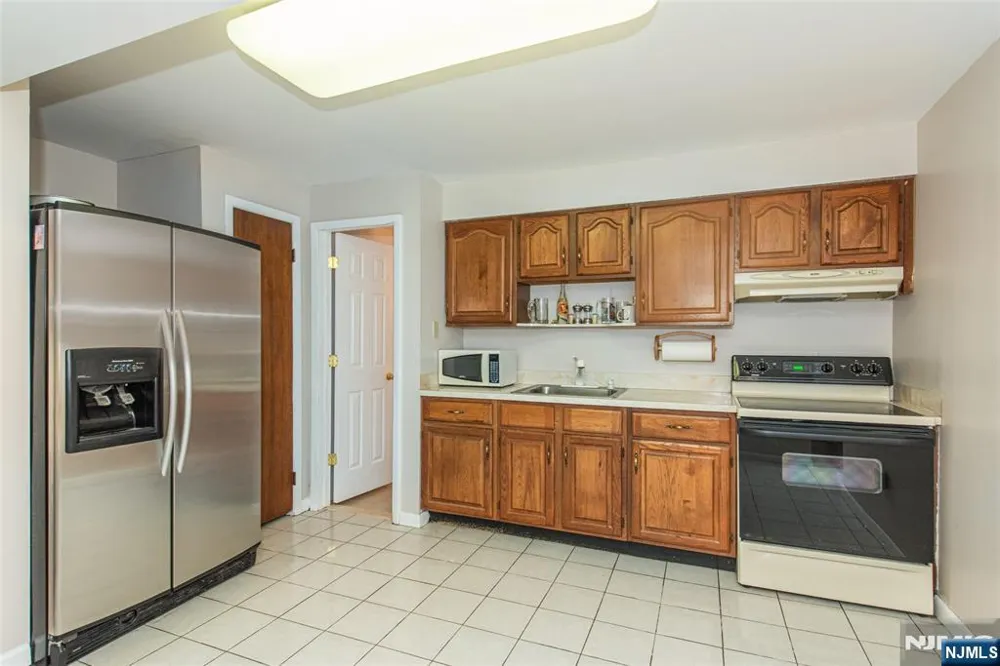 1 James Drive Mount Arlington, NJ 07856