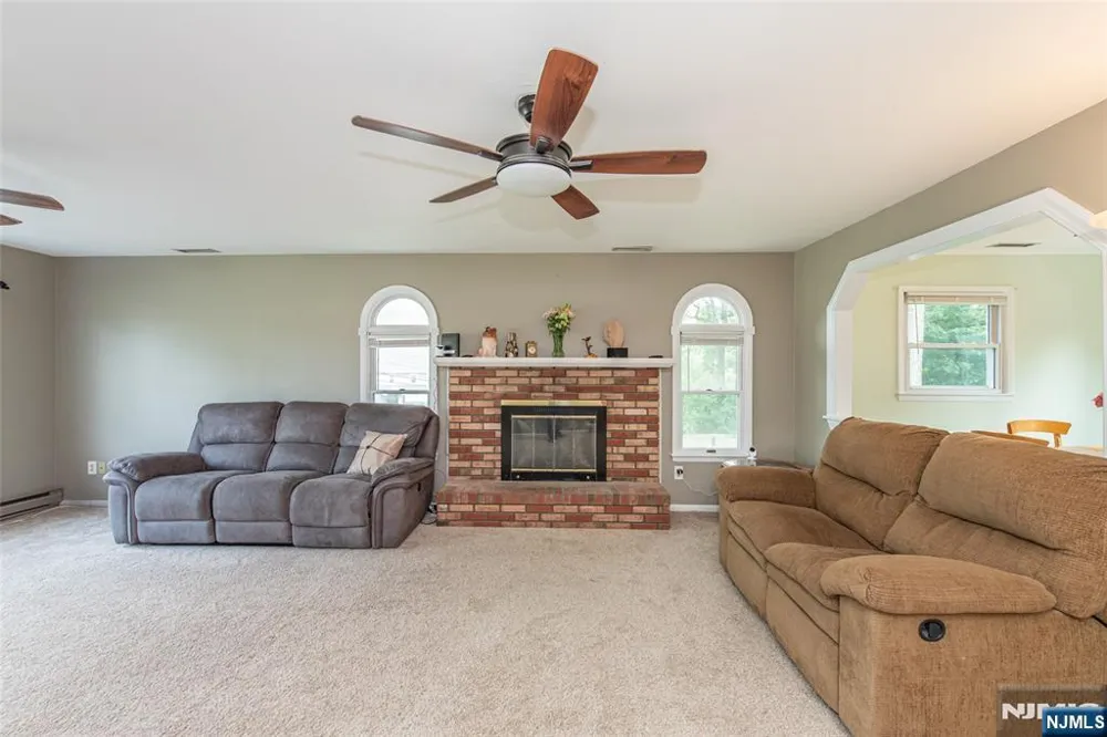 1 James Drive Mount Arlington, NJ 07856