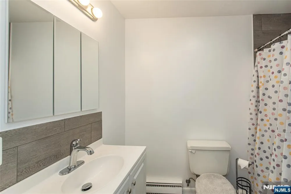 1 James Drive Mount Arlington, NJ 07856