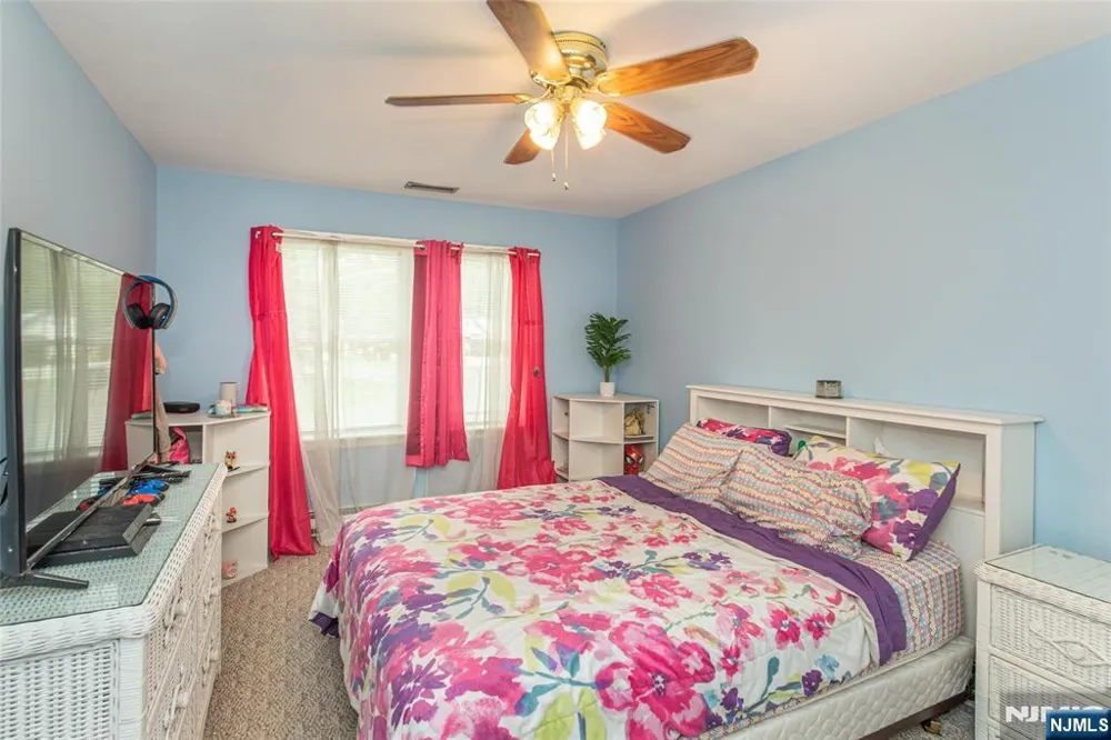 1 James Drive Mount Arlington, NJ 07856